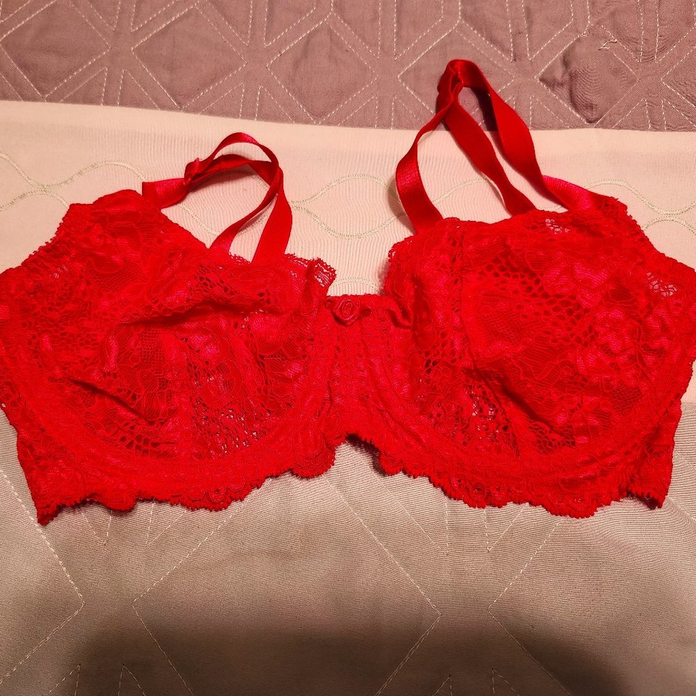 Red Lace lingerie set - Matching bra, panties, garter belt, & stockings